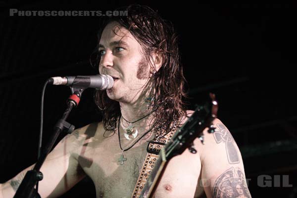 HIGH ON FIRE - 2006-07-16 - PARIS - Batofar - 